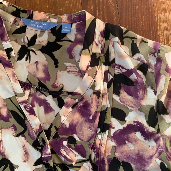 Simply Vera by Vera Wang top - Picture 3 of 3